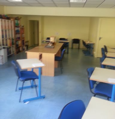 CAPACEO est le spécialiste du soutien scolaire à domicile à Laval. Découvrez les cours particuliers et stages pour écoliers