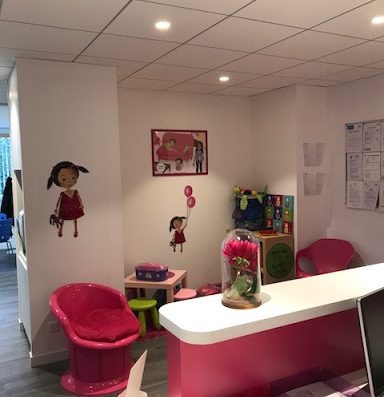 Le spécialiste de la garde d'enfants à domicile