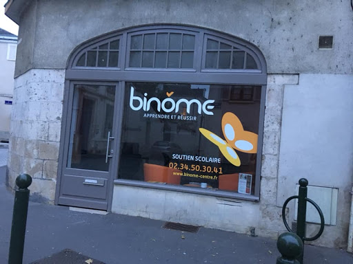 BINÔME met à votre disposition une équipe pédagogique qualifiée et variée proposant ses services de soutien scolaire et cours particuliers à Orléans.
